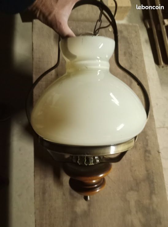 Lustre (image 1)