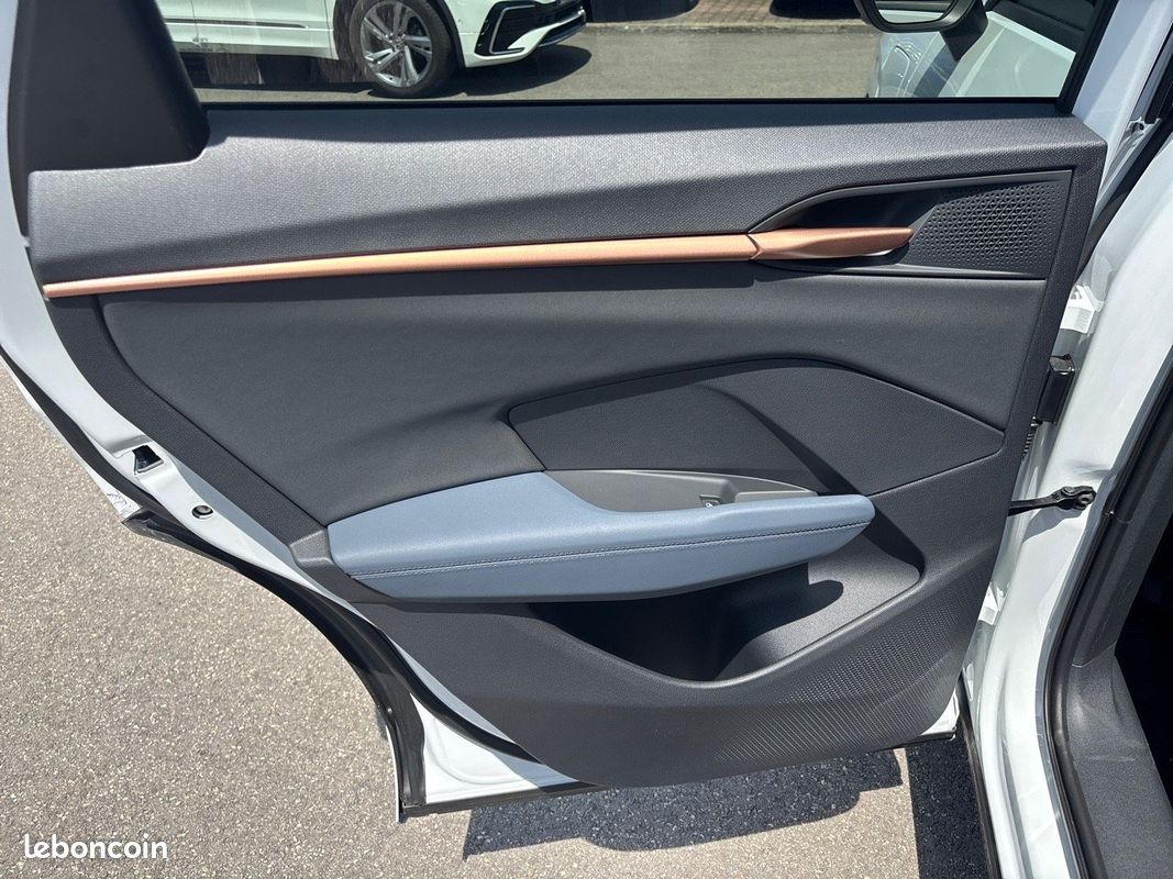 CUPRA Terramar 1.5 eHybrid 272 ch DSG6 VZ (image 27)