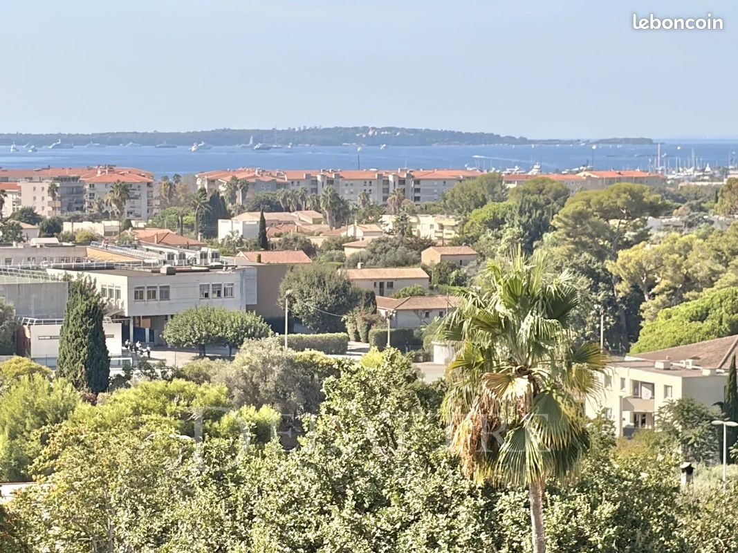Appartement 4 pièces 103 m² · à Antibes · 103 m² · 750 000 €