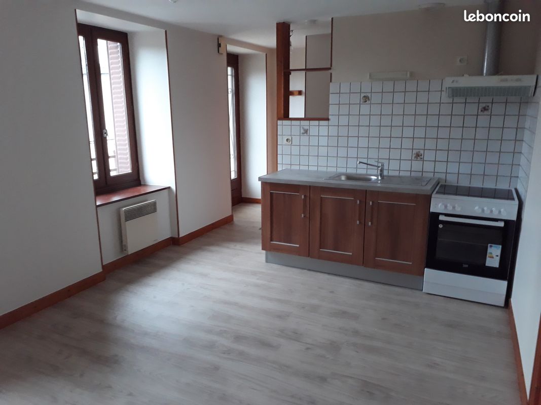 Appartement 2 pièces 40 m² · à Neuvic · 40 m² · 345 €/mois