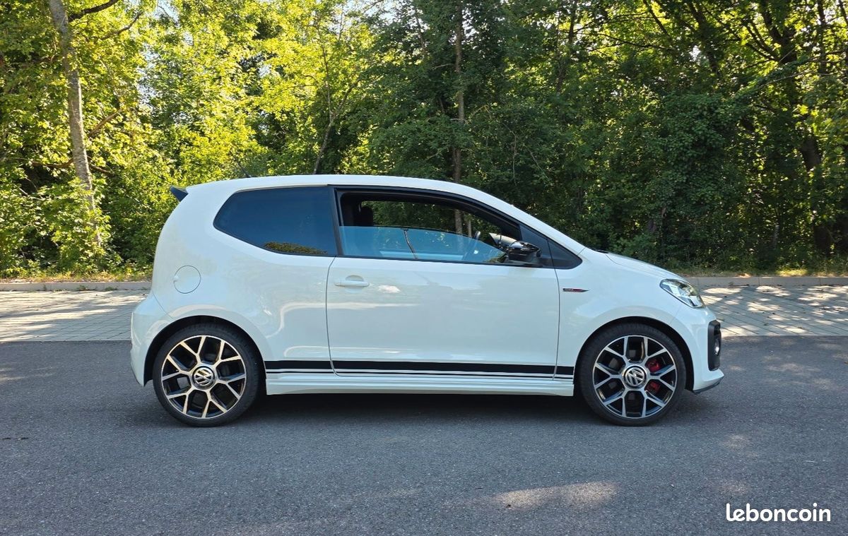 VW UP GTI 115cv blanche 3 portes (image 3)