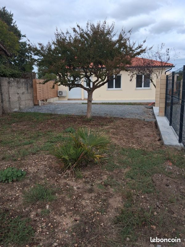 Maison 5 pièces 98 m² · à Ambarès-Et-Lagrave · 98 m² · 1 145 €/mois