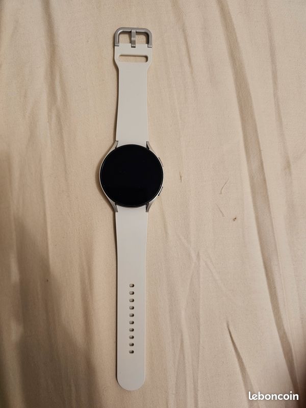 Samsung galaxy watch 4 4G LTE (image 1)