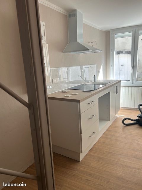 Maison 3 pièces 38 m² · à Lamontgie · 38 m² · 420 €/mois
