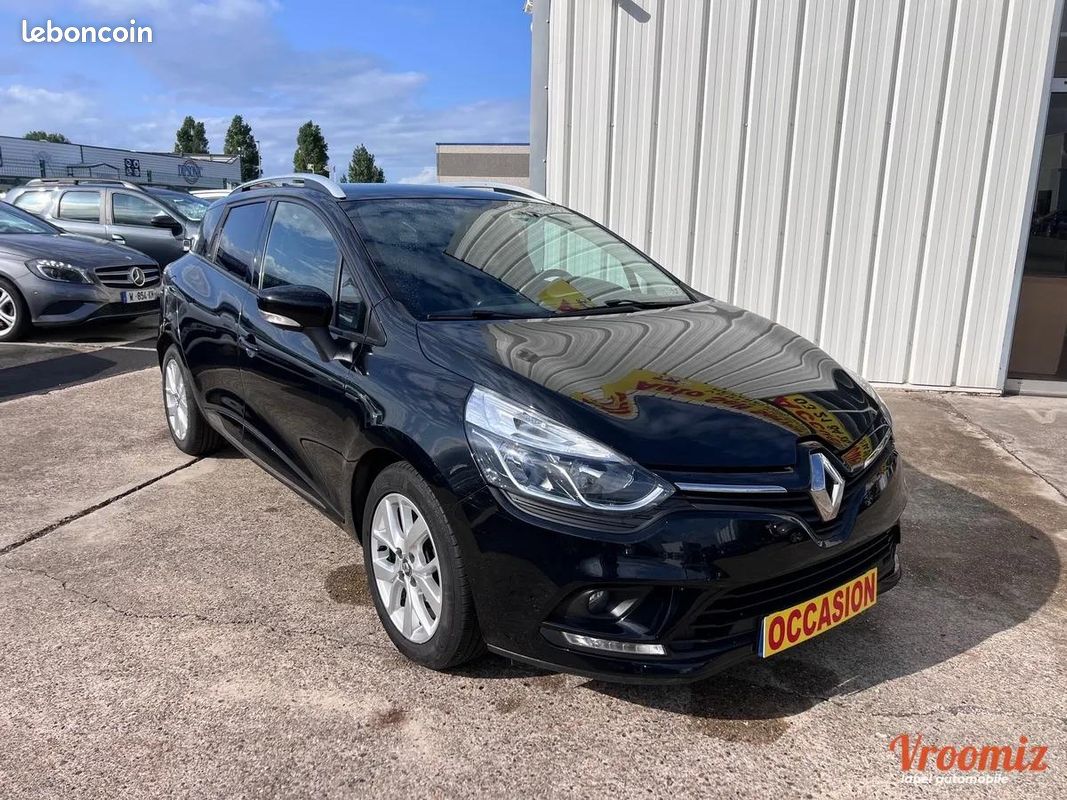 Renault Clio 0,9 TCE 90CV LIMITED ESTATE (image 1)