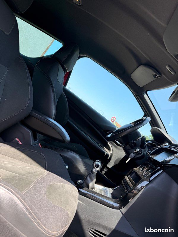Citroen ds3 1.2ess 110cv sportchic apple carplay , caméra , phare lazer , clim , régulateur etc… (image 6)
