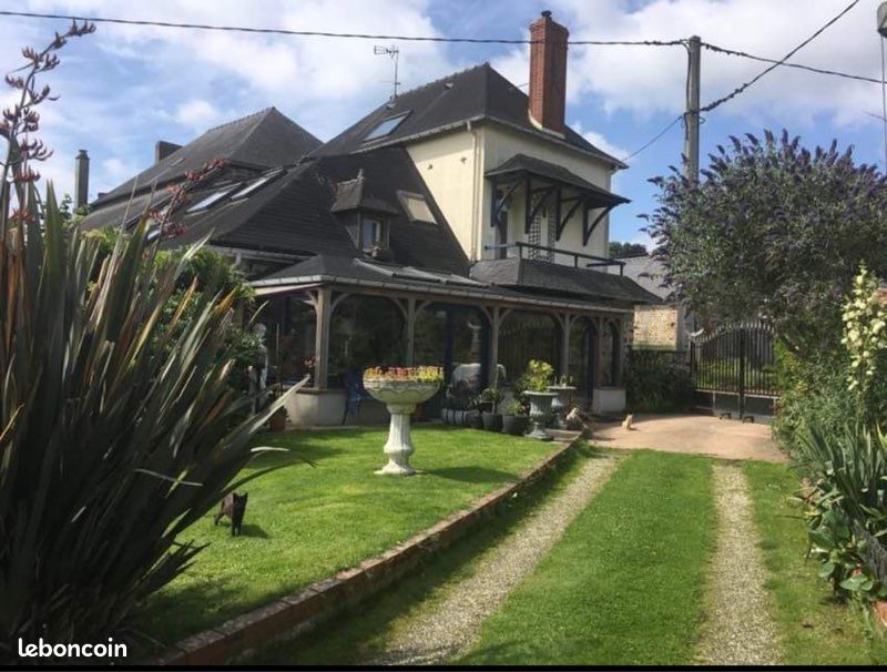 Maison 10 pièces 140 m² · à Oisseau · 140 m² · 175 000 €
