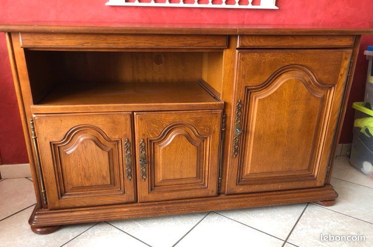 Meuble en bois (image 1)