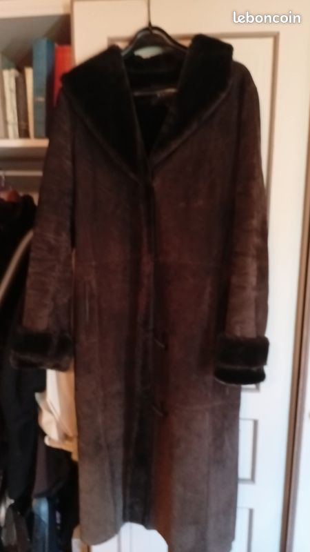 Manteau croute de cuir et fourrure (image 1)
