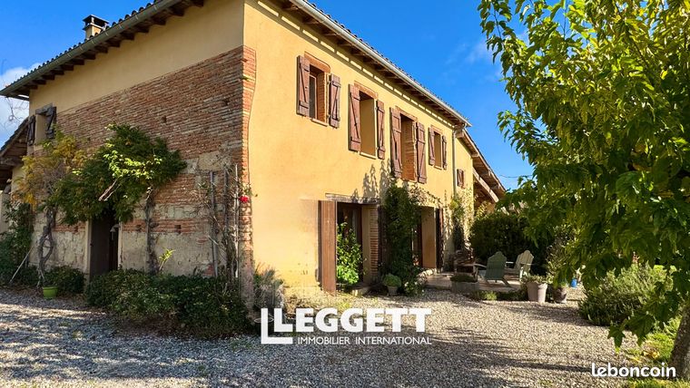 Maison 6 pièces 230 m²