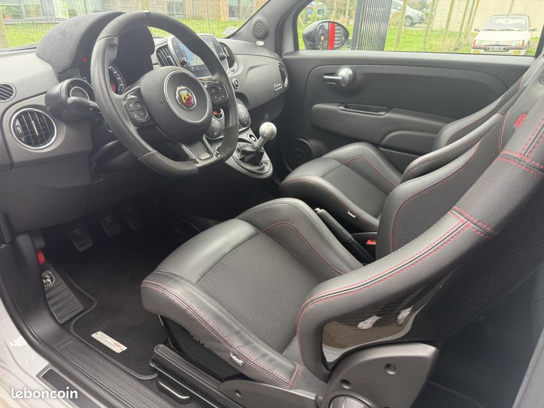 ABARTH 500 595 1.4 T-JET 180 ESSEESSE / Akrapovic + toit ouvrant / Garantie 12 mois (image 6)