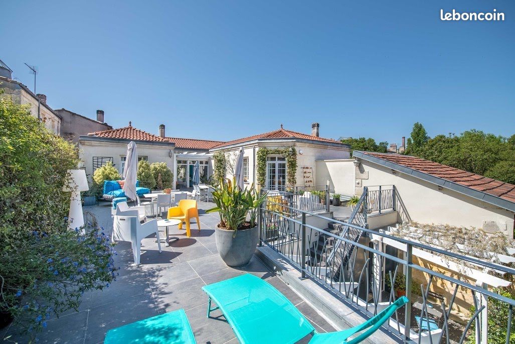 Maison 7 pièces 255 m² · à Bordeaux · 255 m² · 810 000 €