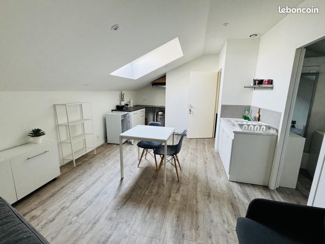 Appartement 1 pièce 24 m² · à Romans-sur-Isère · 24 m² · 460 €/mois