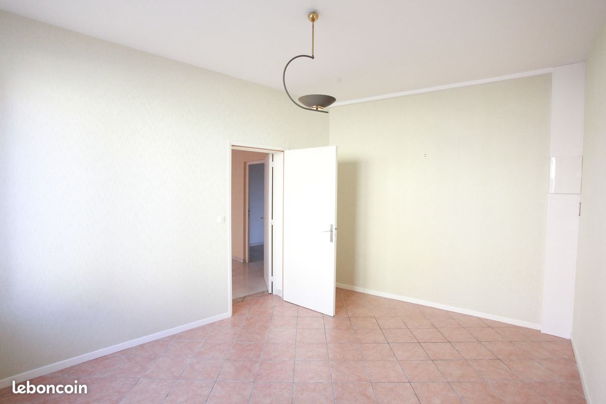 Appartement 3 pièces 56 m² · à Hirson · 56 m² · 490 €/mois