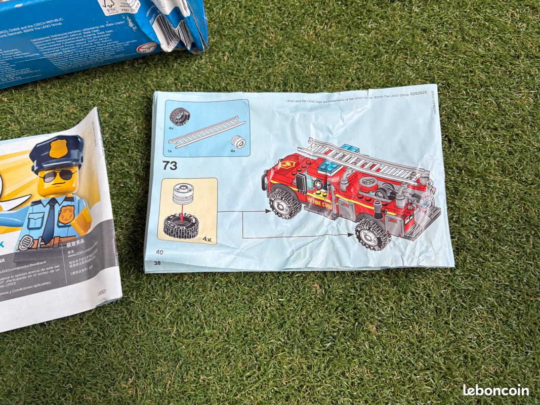 Lego City 60231 Le Camion du Chef des Pompiers (image 3)