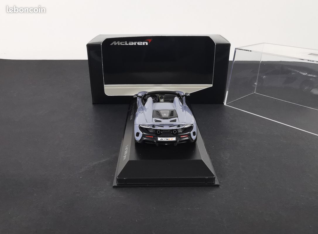 MCLAREN 675LT 2015 ORANGE MINICHAMPS 537154421 1/43 RESINE 200 PIECES ONLY