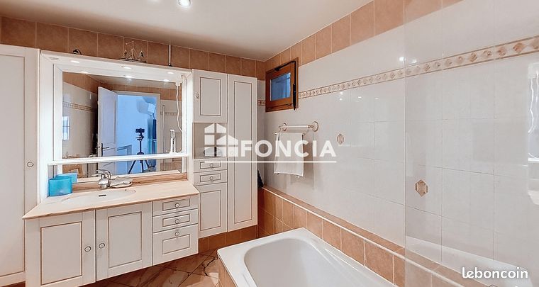 Nice Nord St Pancrace - Villa 152m2 habitable - Piscine - vue mer - Parkings — 7
