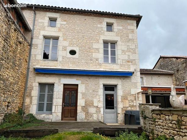 Immeuble 548 m² La Rochefoucauld En Angoumois