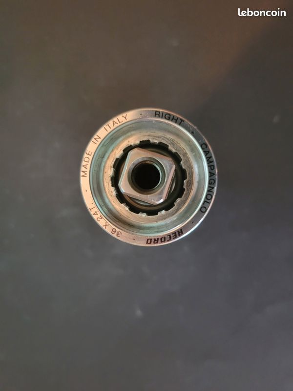 Support Inférieur (bottom Bracket) Campagnolo Record 10 Vitesses – Carbone/aluminium – Fileté Anglais 102 Mm – Occasion