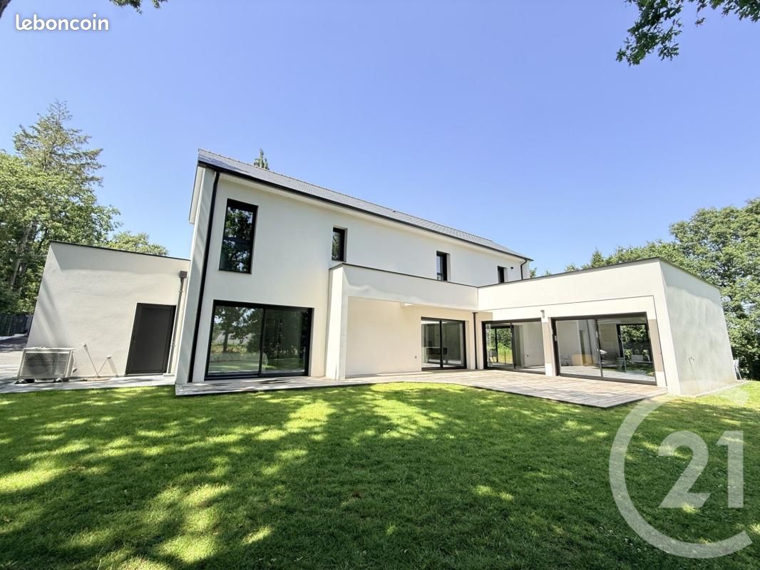 Maison 6 pièces 172 m² · à La Chapelle-sur-Erdre · 172 m² · 646 875 €