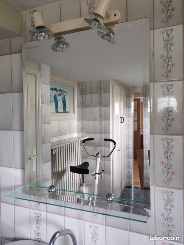 Miroir de salle de bain (image 1)
