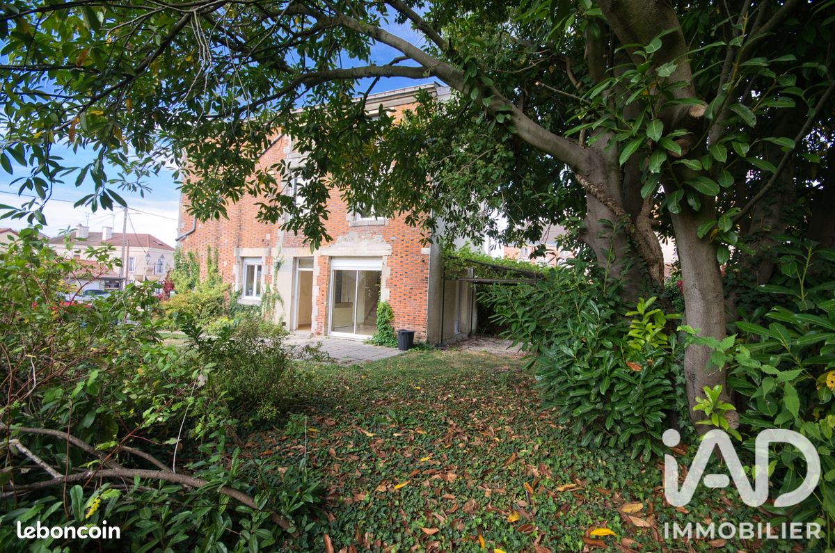 Maison 5 pièces 165 m² · à Suippes · 165 m² · 174 500 €