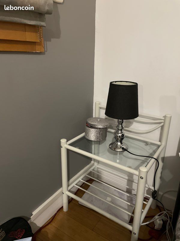 Table de chevet (image 2)