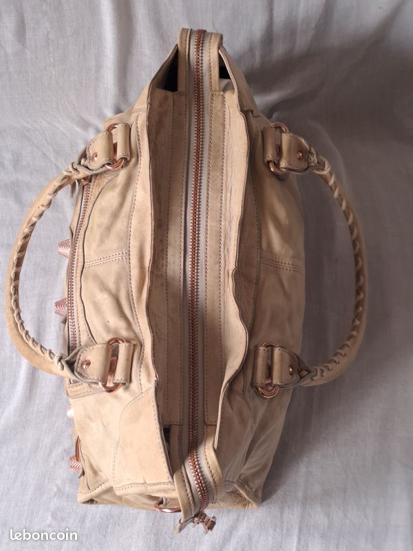 Sac Balenciaga City beige en bon état Accessoires Bagagerie