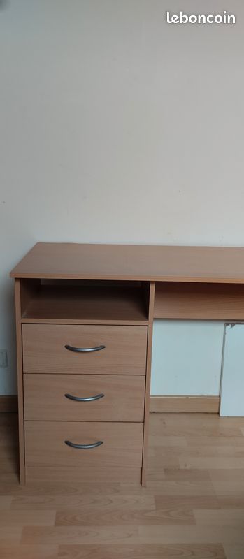 Bureau avec un caisson (image 2)