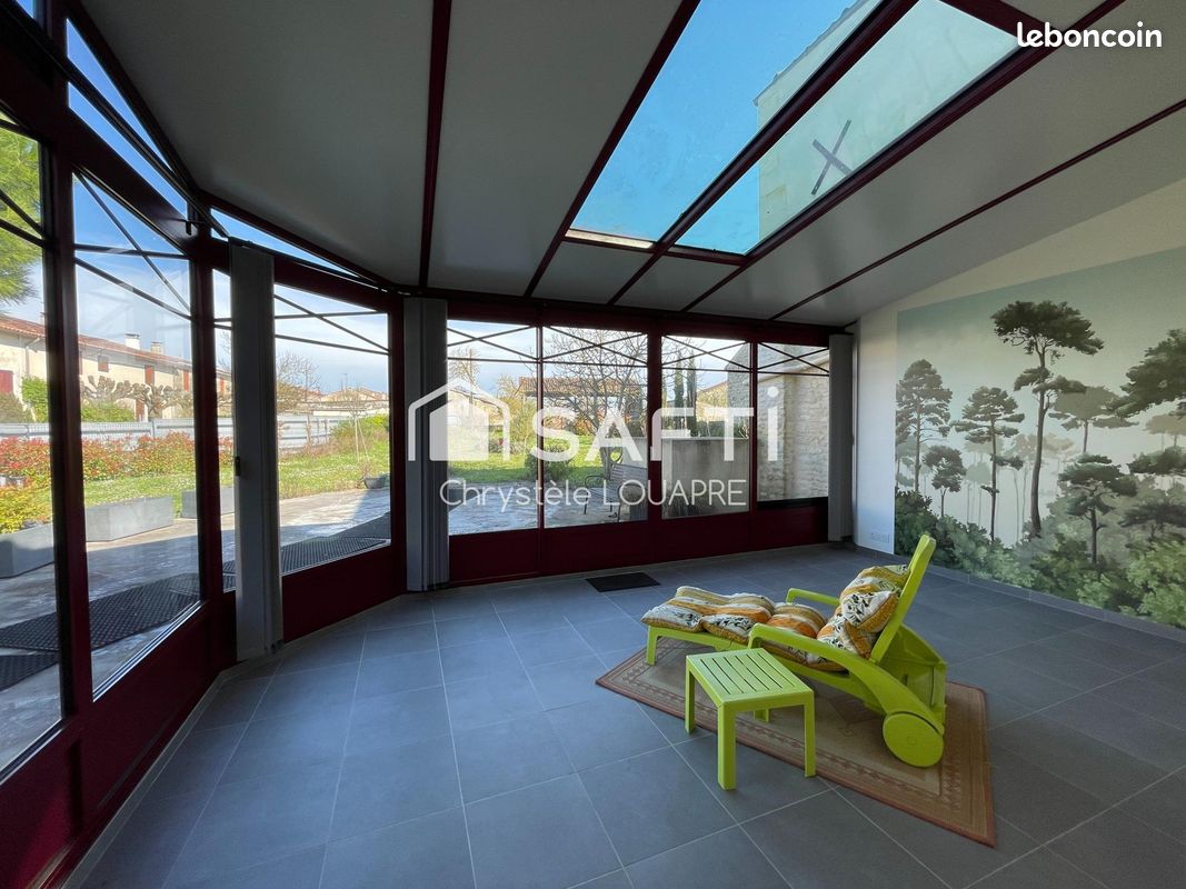 Maison 9 pièces 307 m² · à Cressé · 307 m² · 129 000 €