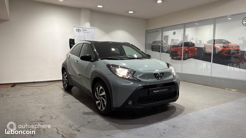 Toyota Aygo X 1.0 VVT-i 72ch Design S-CVT MY24 (image 3)