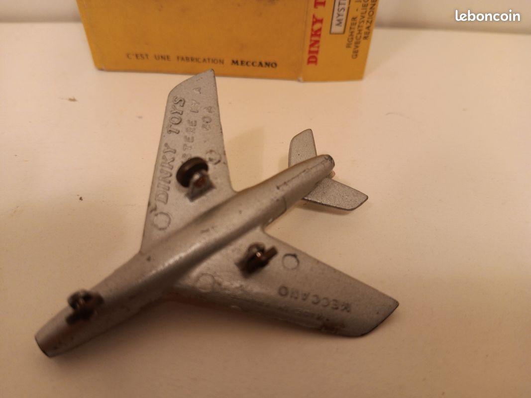 BM468 Dinky Toys France #61b Avion Potez 56 - rouge A