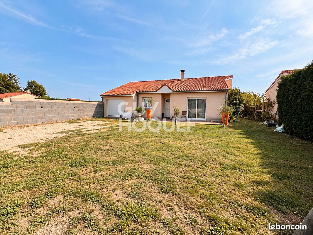 Maison 4 pièces 103 m² · à Yssac-la-Tourette · 103 m² · 295 000 €