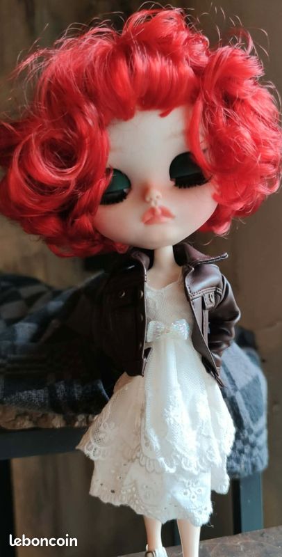 À vendre poupée blythe personnalisée signée et numerotée, nommée Leeloo (image 10)