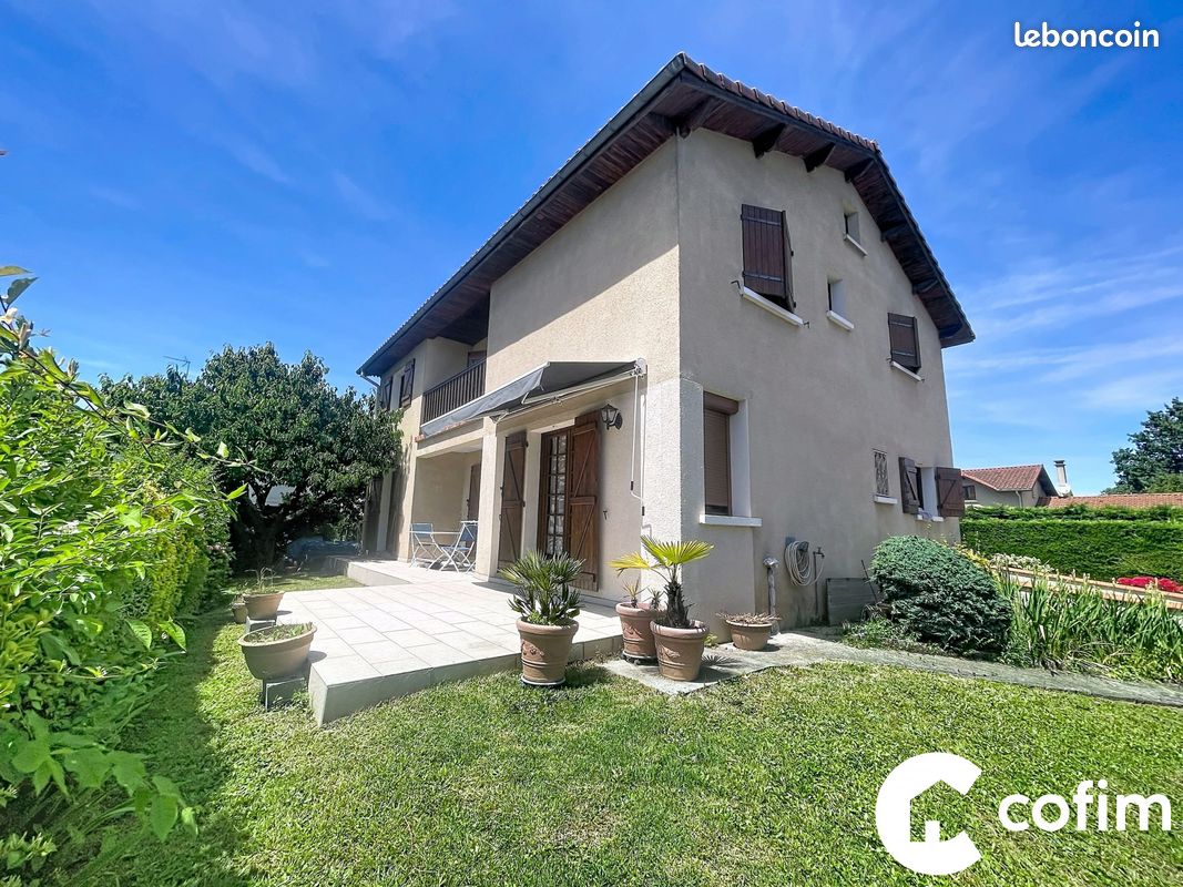 Maison 6 pièces 161 m² · à Tarbes · 161 m² · 281 000 €