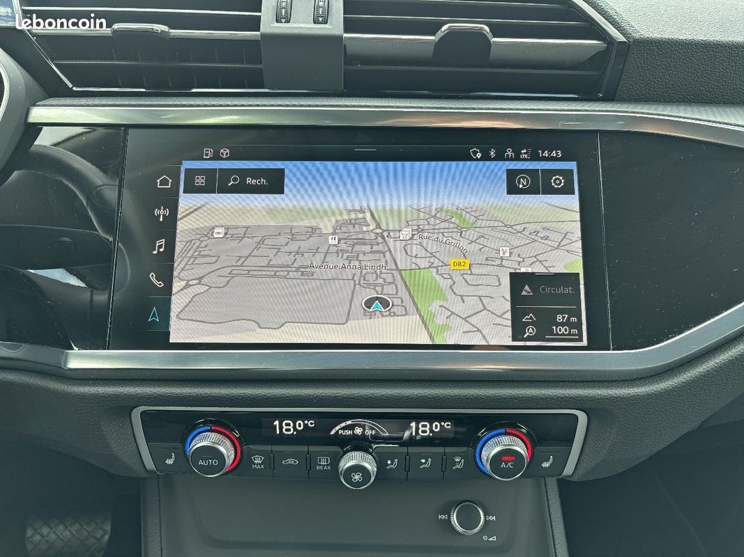 AUDI Q3 Sportback 35 TFSI 150 ch S tronic 7 S line (image 13)