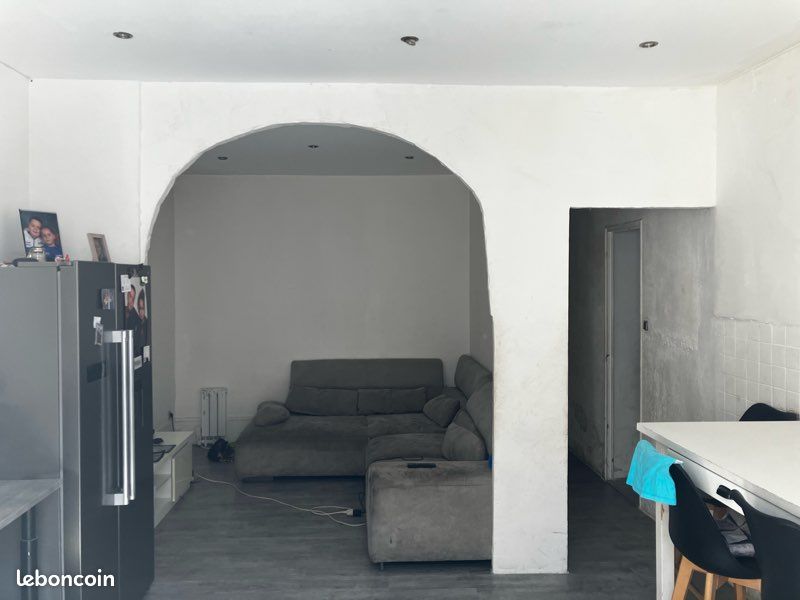 Appartement 2 pièces 42 m² · à Marseille · 42 m² · 30 000 €