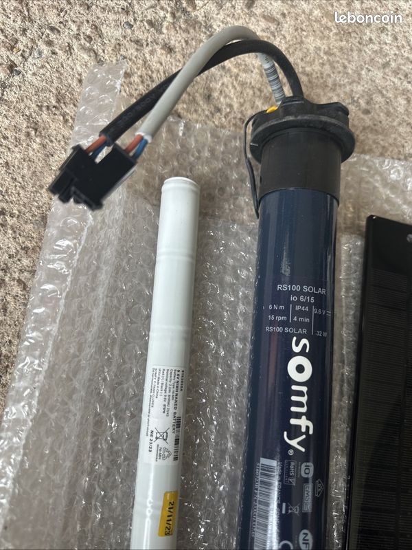 Axe motorisé solaire SOMFY RTS ou solar io