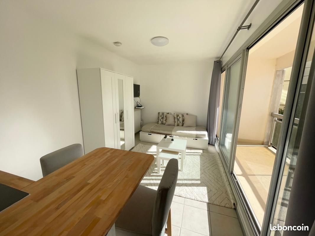 Appartement 1 pièce 16 m² · à Bordeaux · 16 m² · 536 €