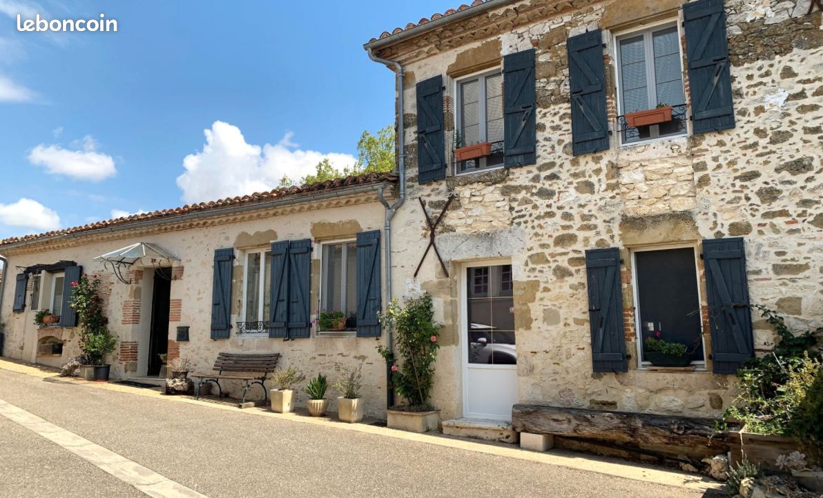Maison 7 pièces 295 m² · à Puycasquier · 295 m² · 219 250 €