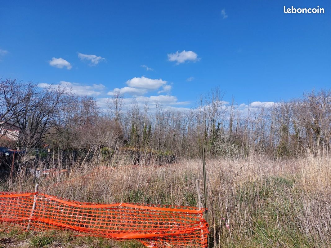 Terrain 704 m² · à La Roche-Noire · 92 500 €