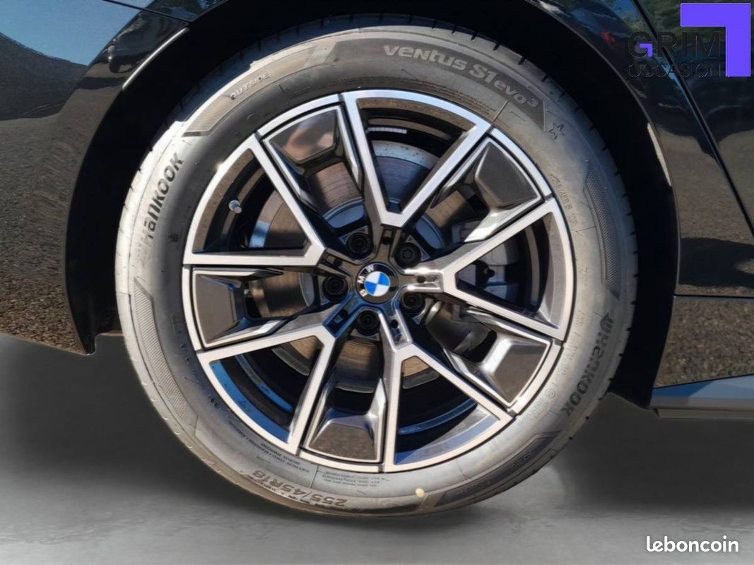 BMW i4 eDrive40 M Sport (image 15)