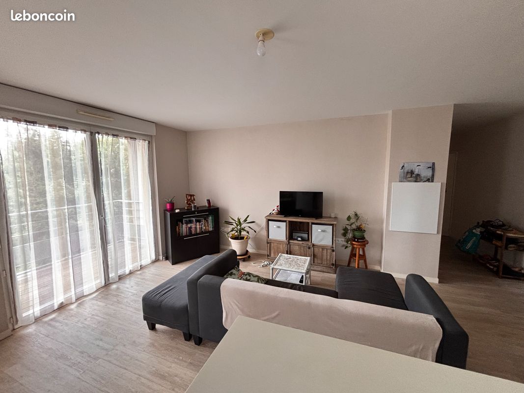 Appartement 3 pièces 65 m² · à Melun · 65 m² · 180 000 €