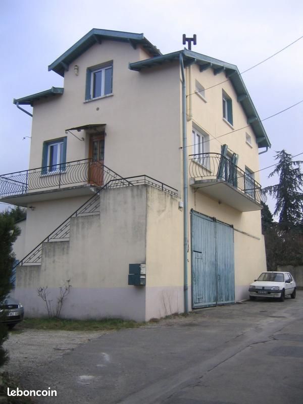 Appartement 2 pièces 61 m² · à Chaponost · 61 m² · 734 €