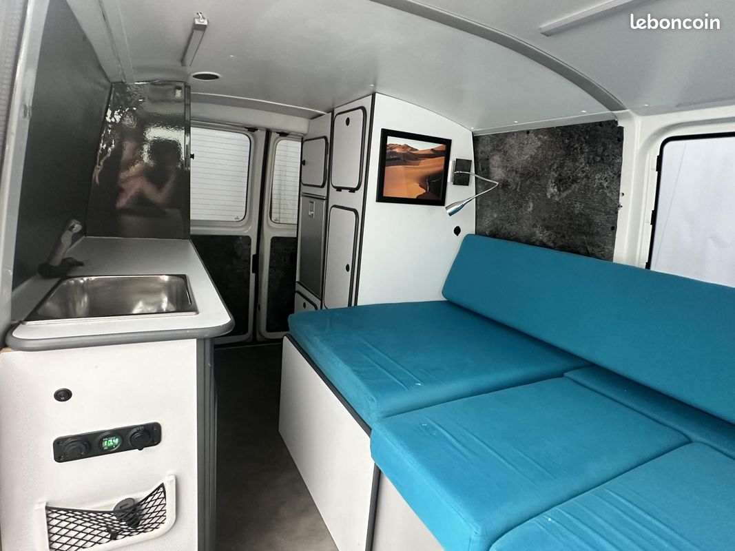 VOLKSWAGEN TRANSPORTER T6 L2H1 2.0 TDi 102ch ENTIEREMENT AMÉNAGÉ - GARANTIE 12 MOIS (image 14)
