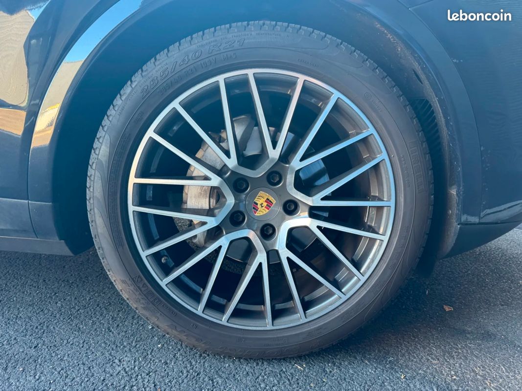 PORSCHE CAYENNE 3.0 V6 340 ch Tiptronic BVA S I Garanție I Suivi Porsche (image 9)