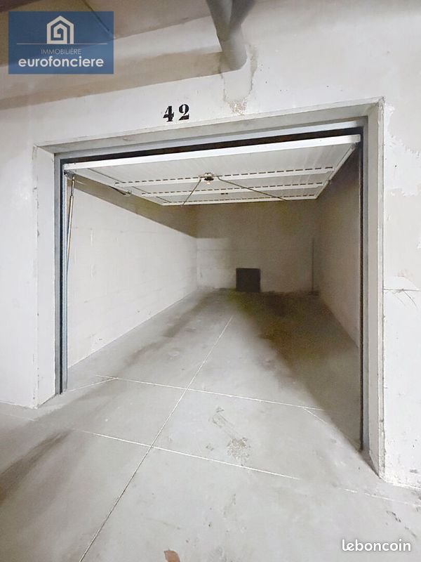 Parking 15 m² · à Sainte-Savine · 15 m² · 69 €/mois