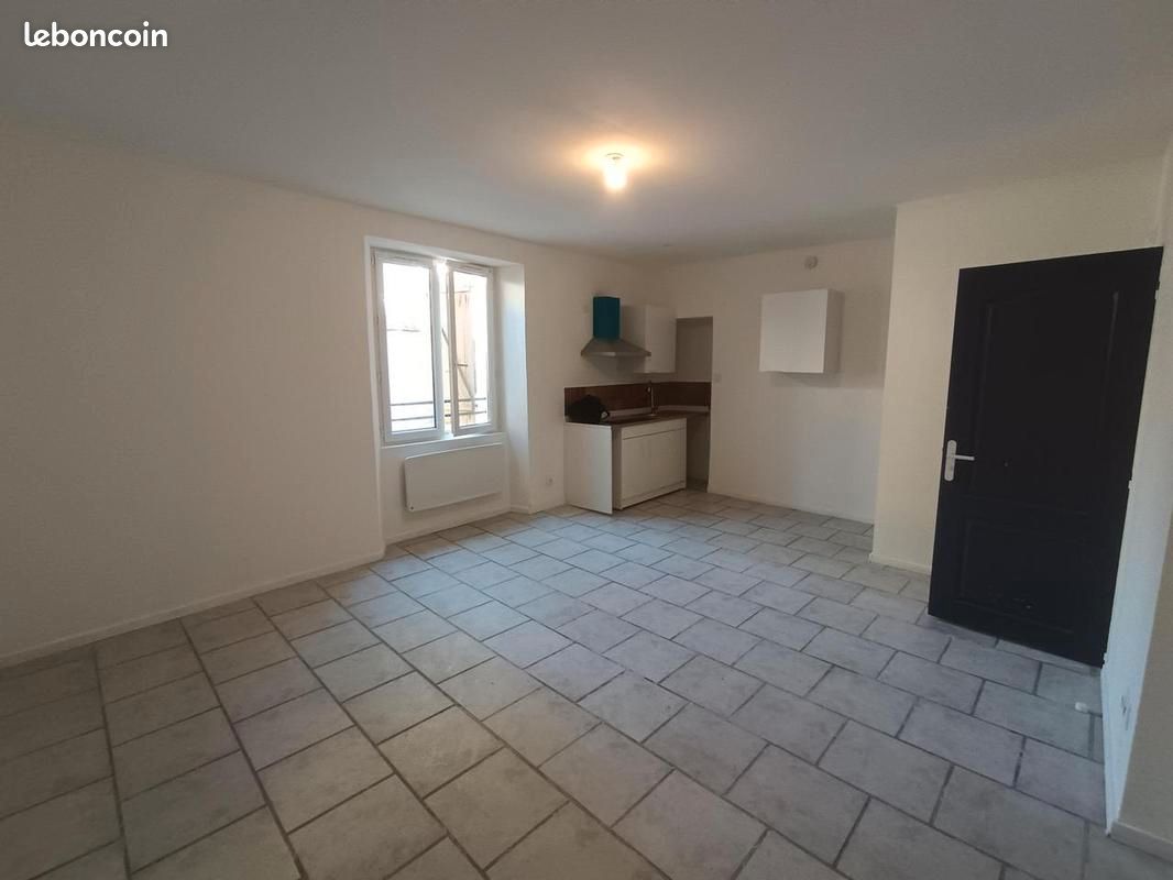 Appartement 1 pièce 25 m² · à Mazaugues · 25 m² · 320 €/mois