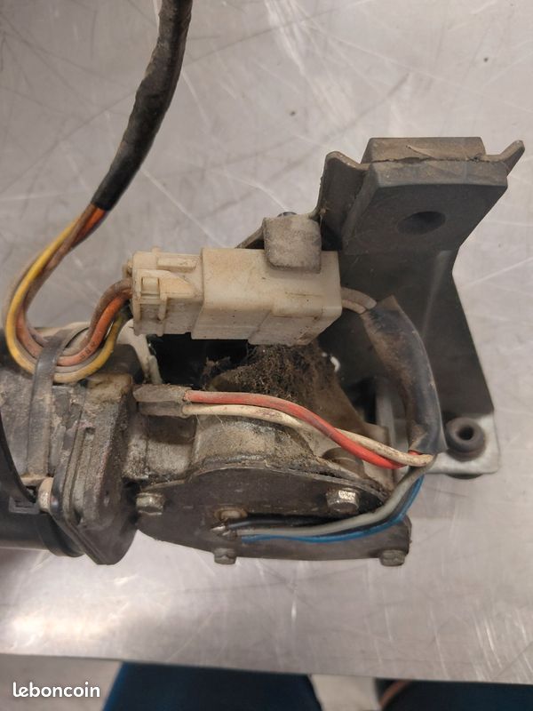 Moteur essuie glace avant Peugeot 205 / 309 / Citroen AX (image 2)