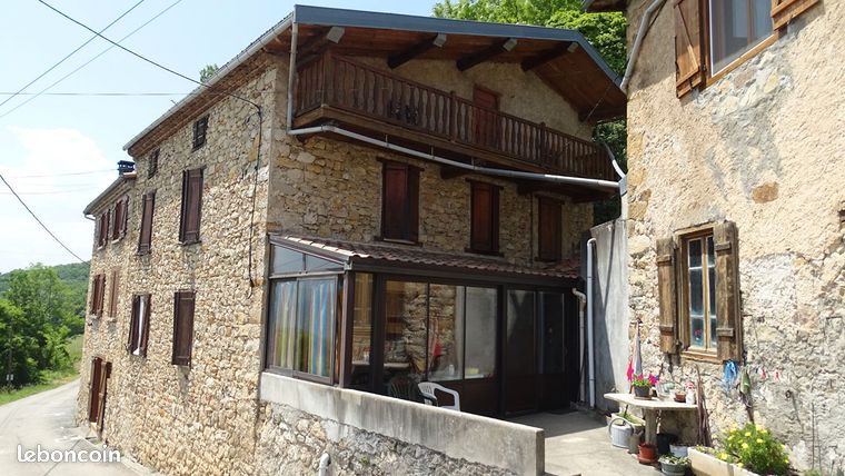 Maison 4 pièces 140 m²